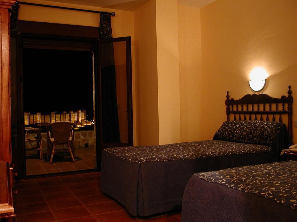 Hotel Restaurante Banos Baños de la Encina Kamer foto
