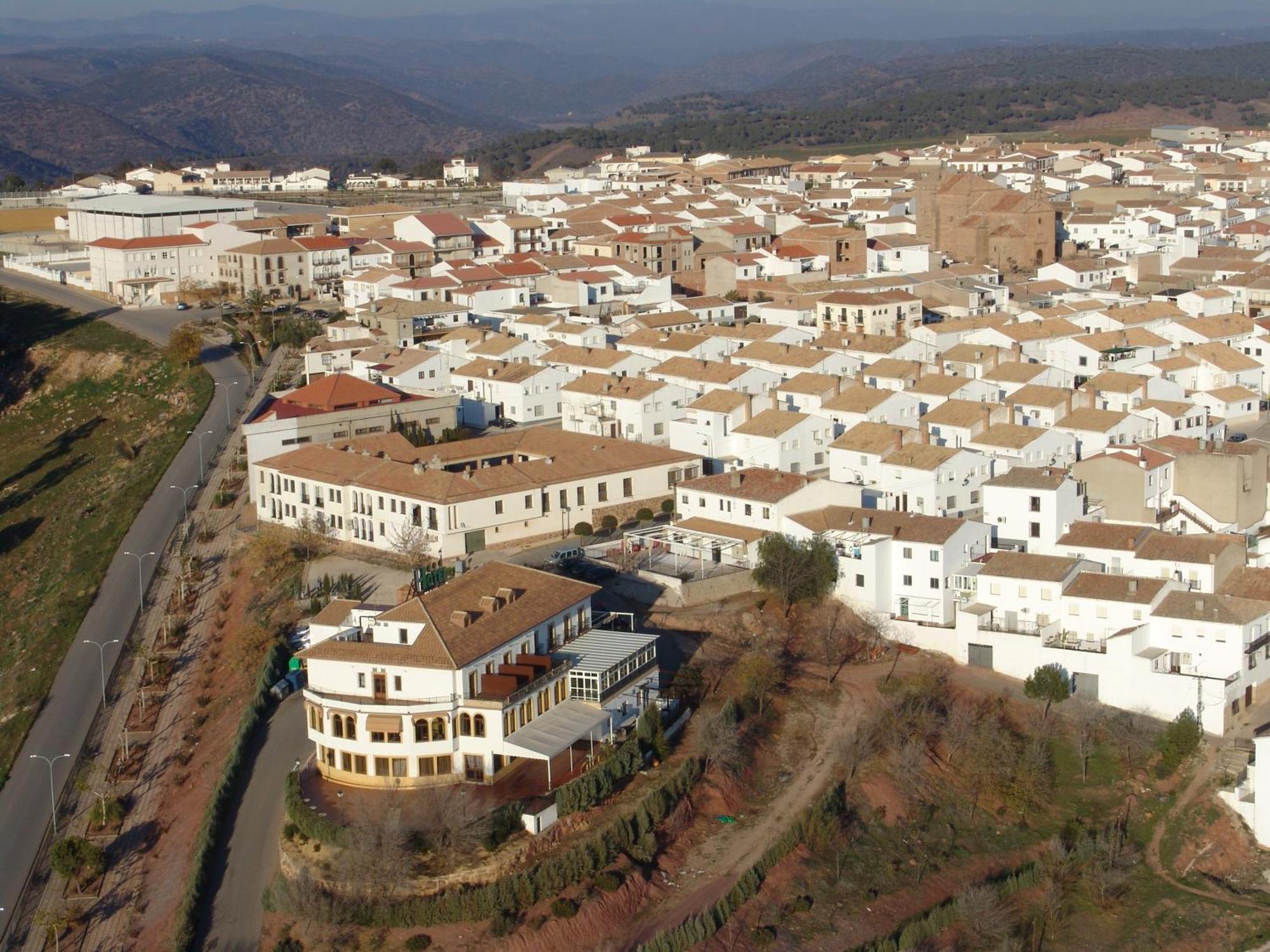 Hotel Restaurante Banos Baños de la Encina Buitenkant foto