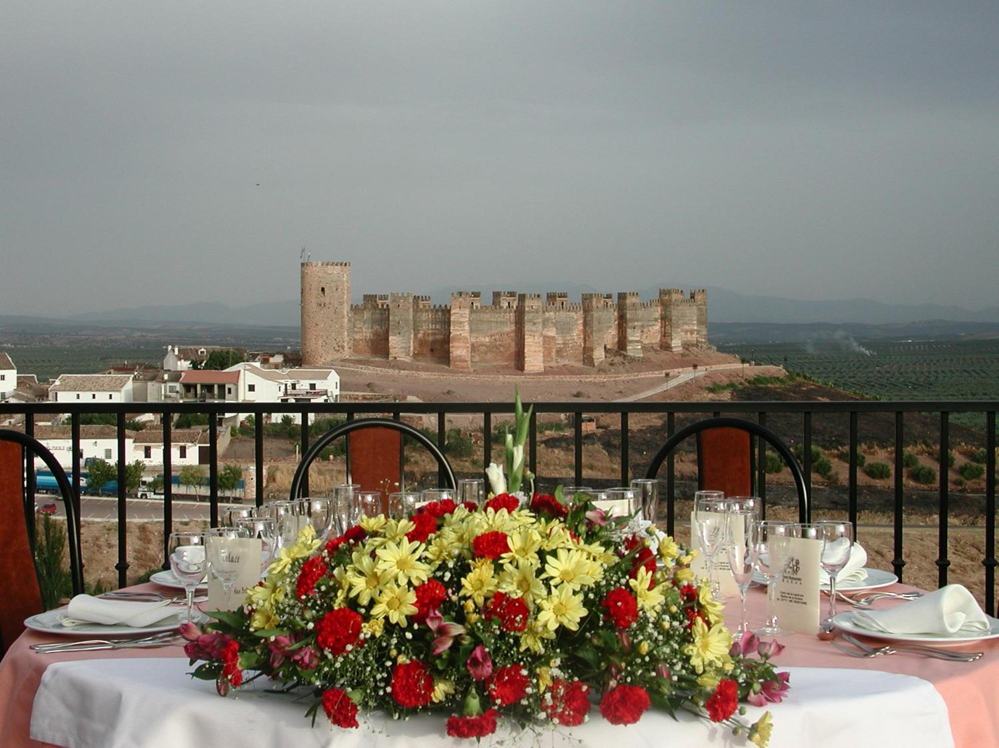 Hotel Restaurante Banos Baños de la Encina Buitenkant foto