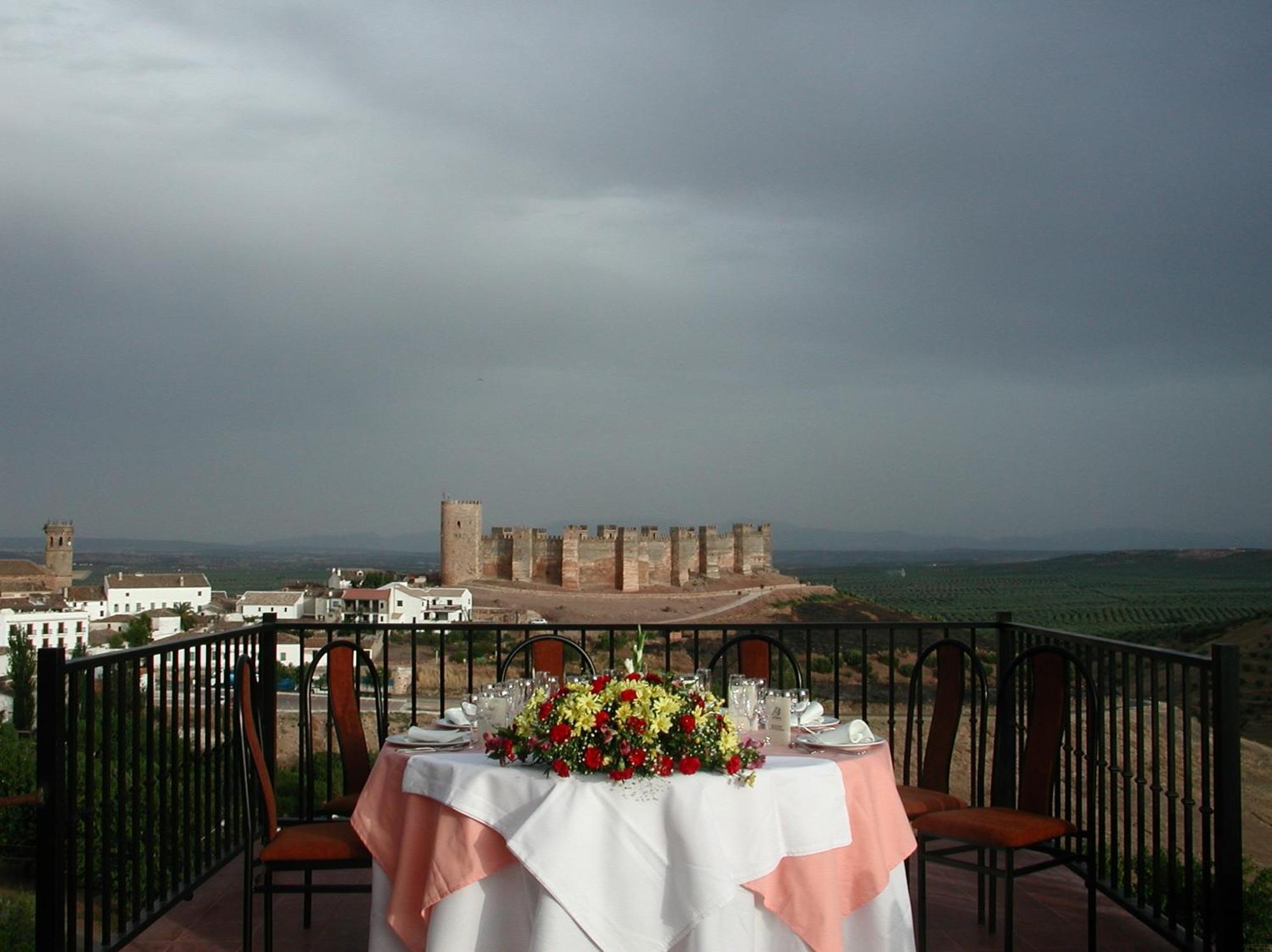 Hotel Restaurante Banos Baños de la Encina Buitenkant foto